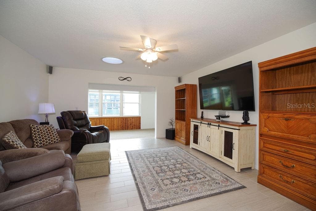 Living Room - 290 PARADISE BLVD #17, MELBOURNE