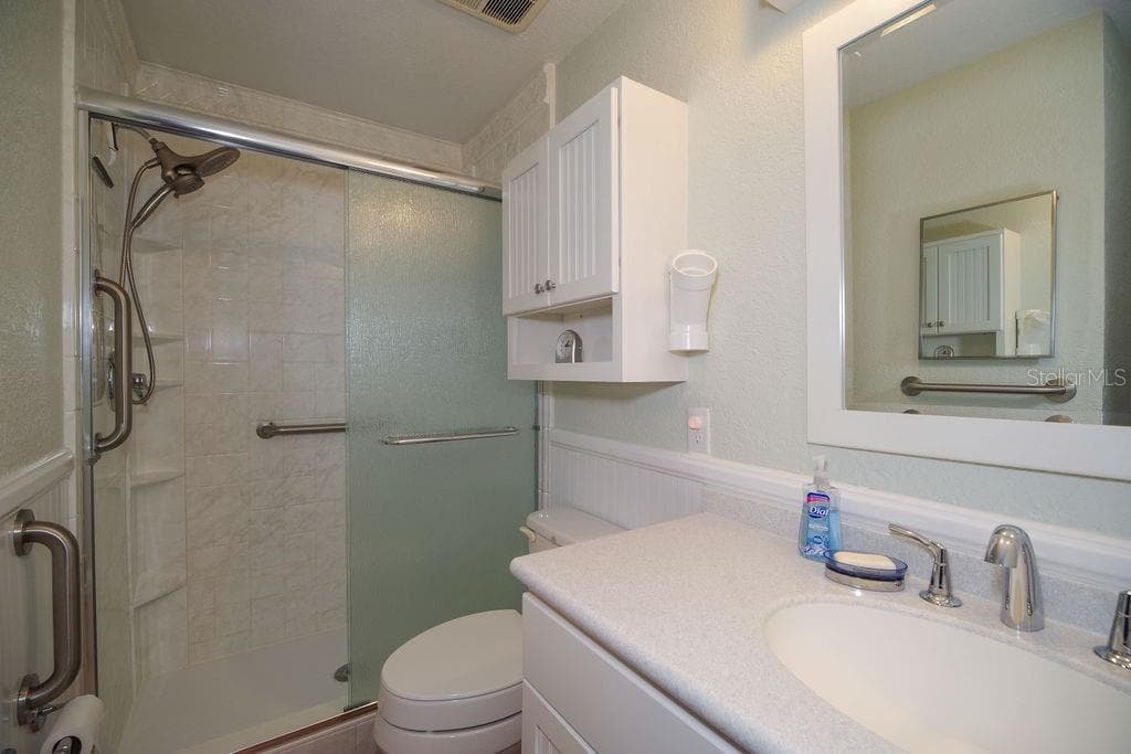 Primary Bathroom - 290 PARADISE BLVD #17, MELBOURNE