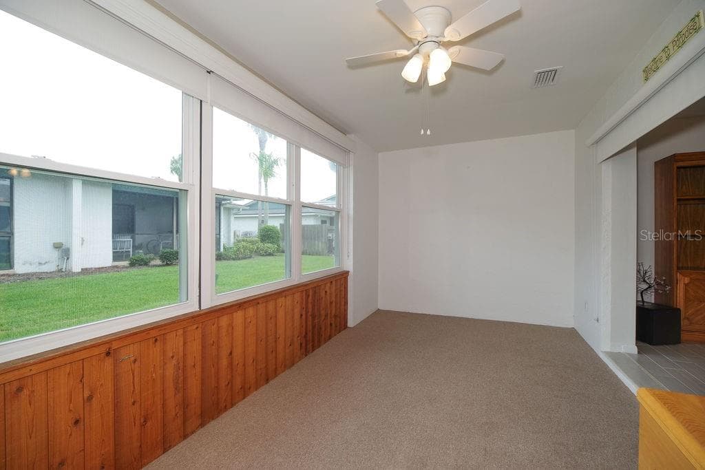 Florida Room - 290 PARADISE BLVD #17, MELBOURNE