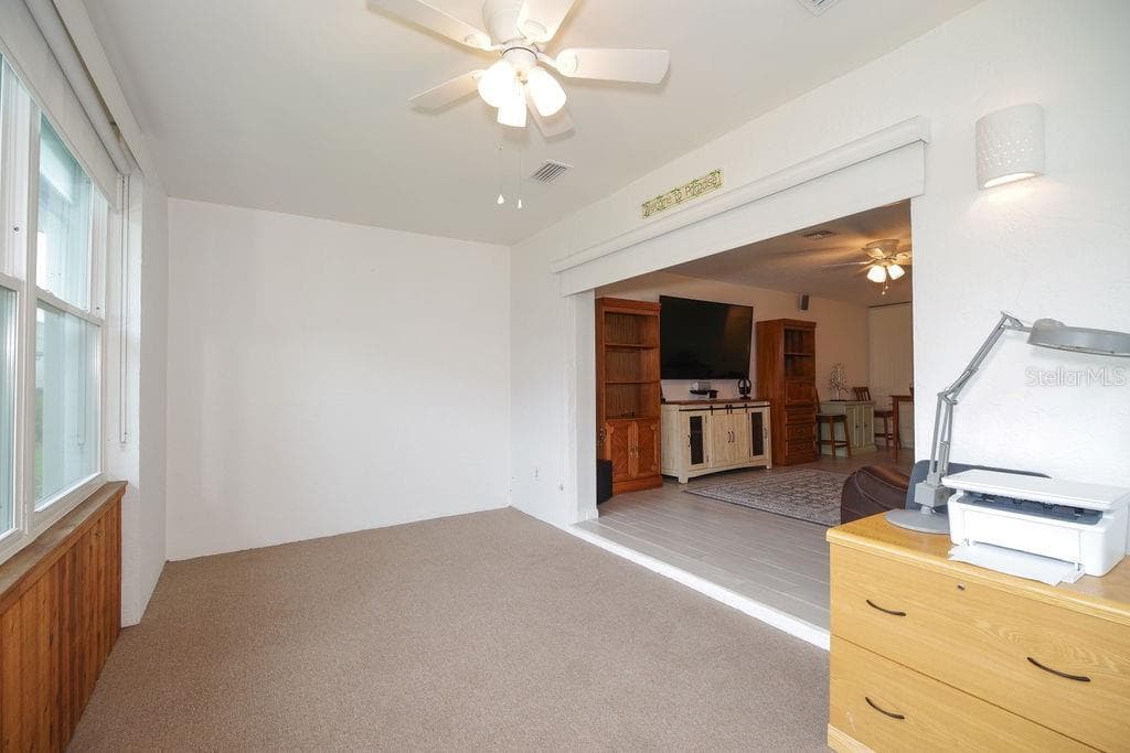Florida Room - 290 PARADISE BLVD #17, MELBOURNE