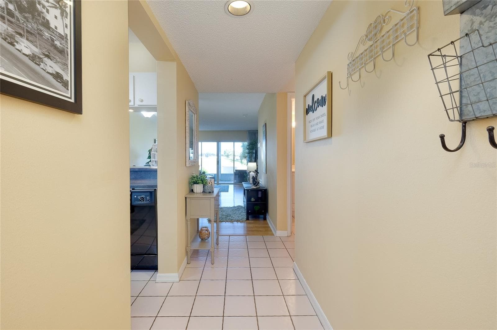 Condominium at 408 CERROMAR CIR S #132, VENICE, photo 8 of 85