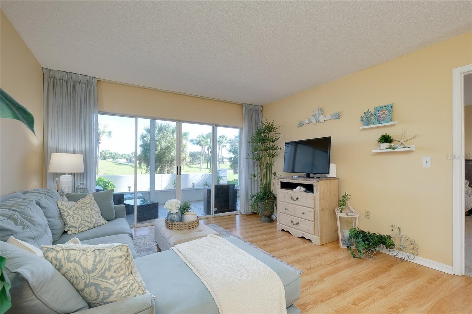 Condominium at 408 CERROMAR CIR S #132, VENICE, photo 25 of 85