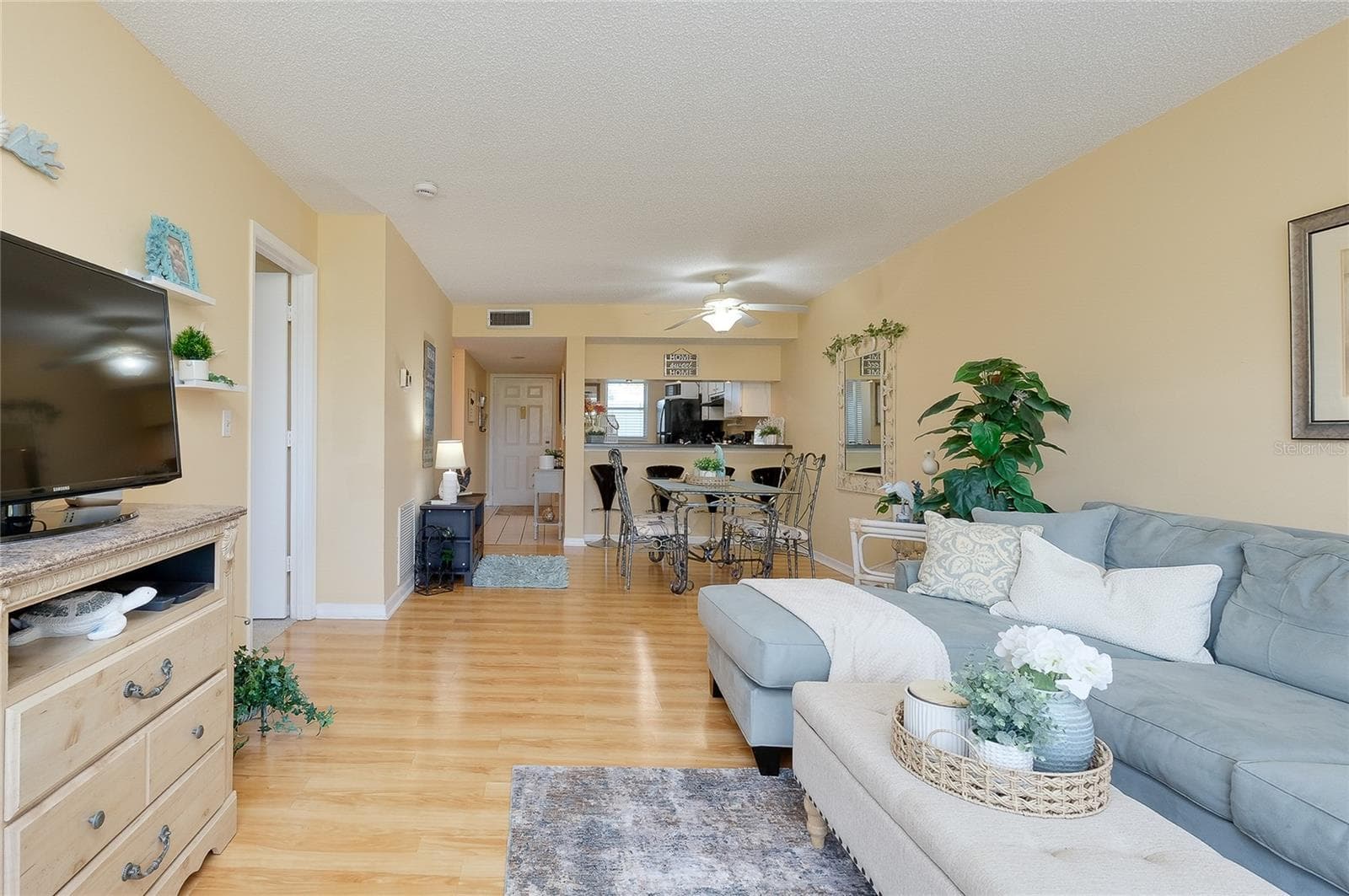 Condominium at 408 CERROMAR CIR S #132, VENICE, photo 27 of 85