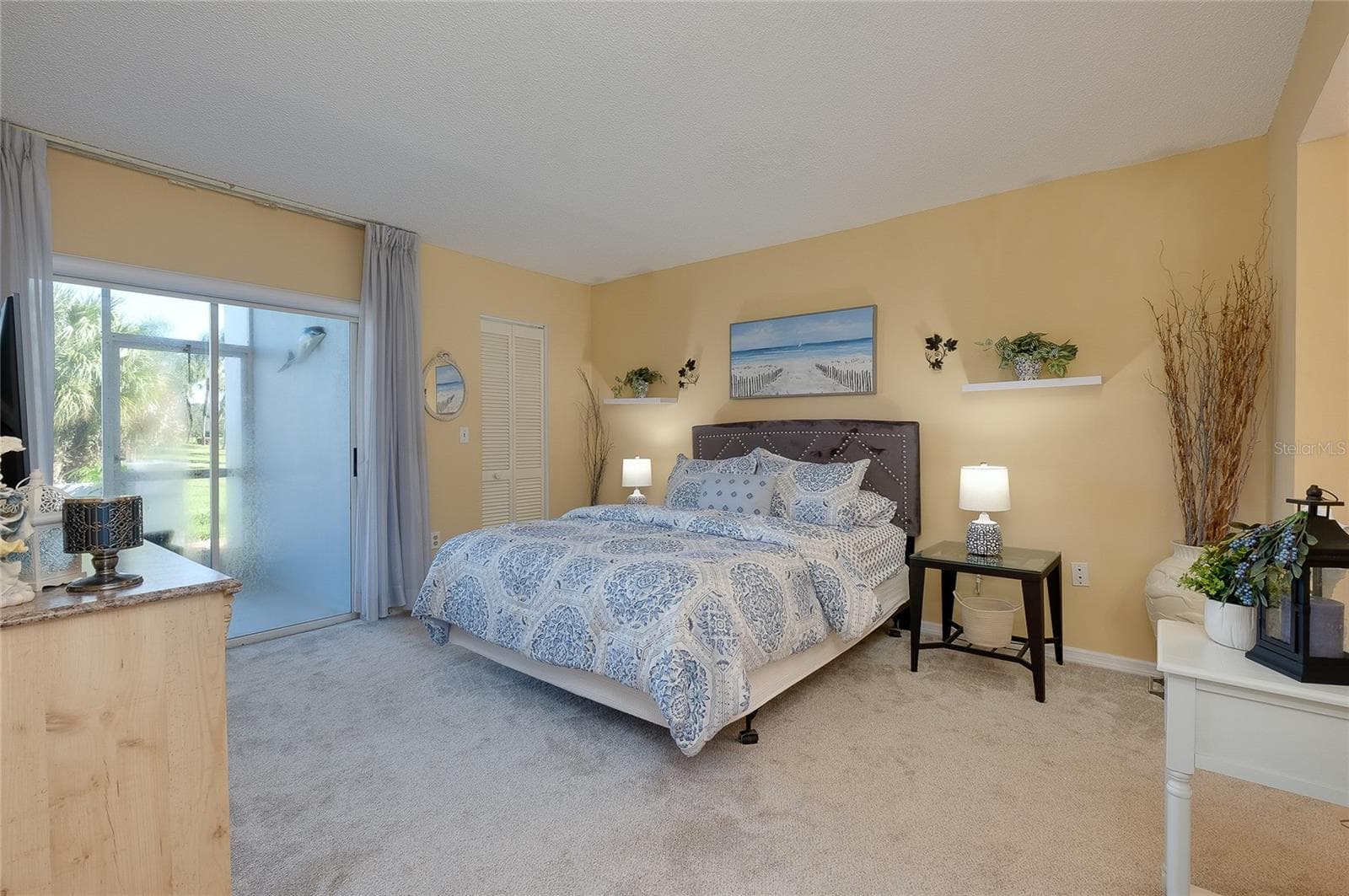 Condominium at 408 CERROMAR CIR S #132, VENICE, photo 35 of 85
