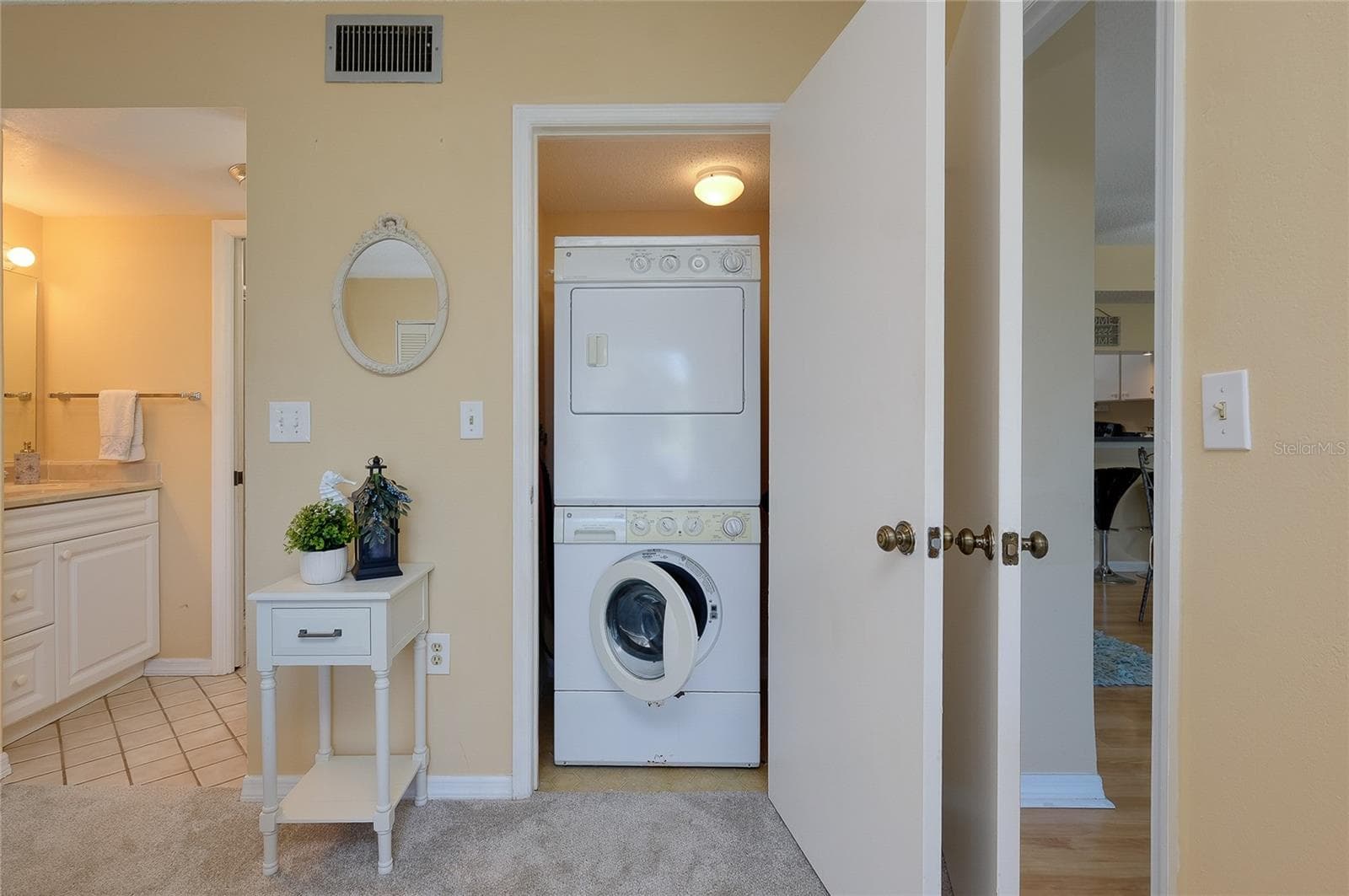 Condominium at 408 CERROMAR CIR S #132, VENICE, photo 39 of 85