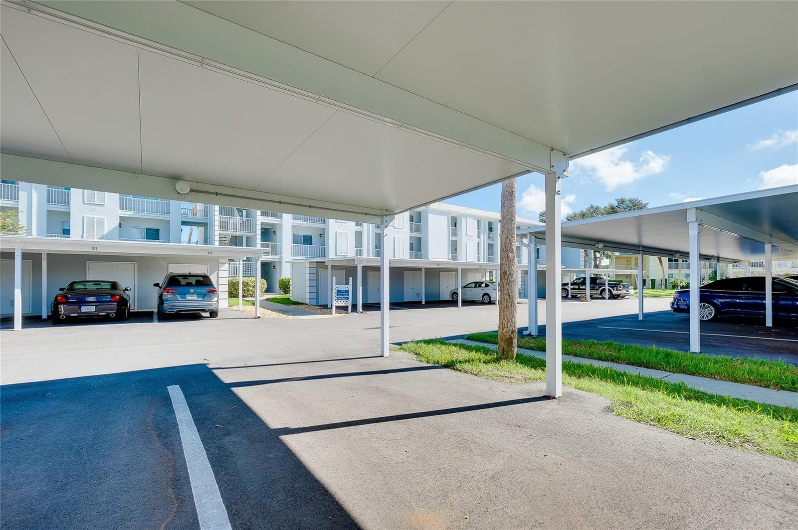 Condominium at 408 CERROMAR CIR S #132, VENICE, photo 66 of 85