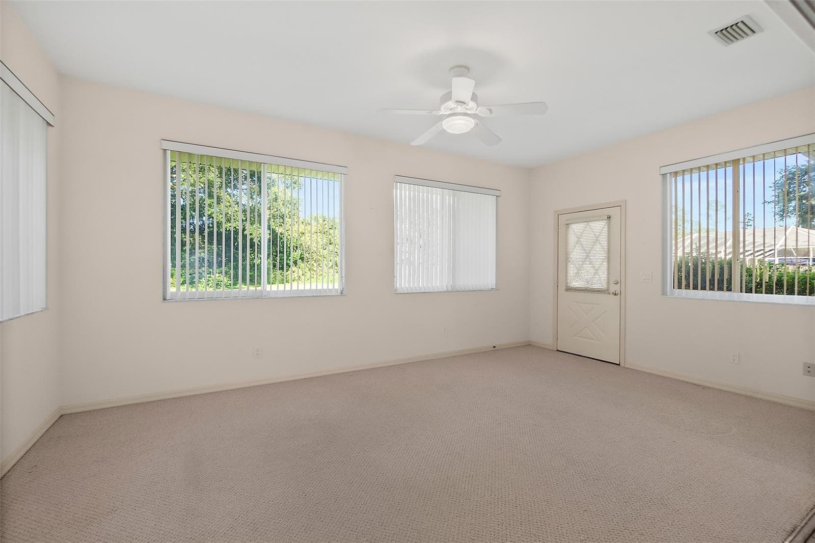 Single Family Residence at 46 WHISPERING PINE DR, PALM COAST, photo 11 of 47