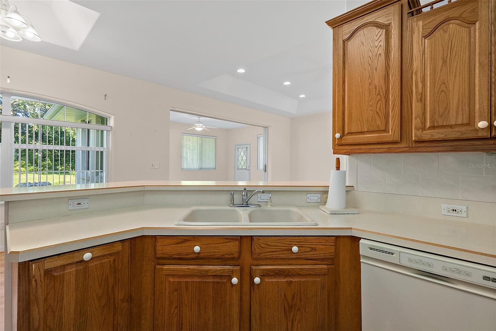 Single Family Residence at 46 WHISPERING PINE DR, PALM COAST, photo 28 of 47