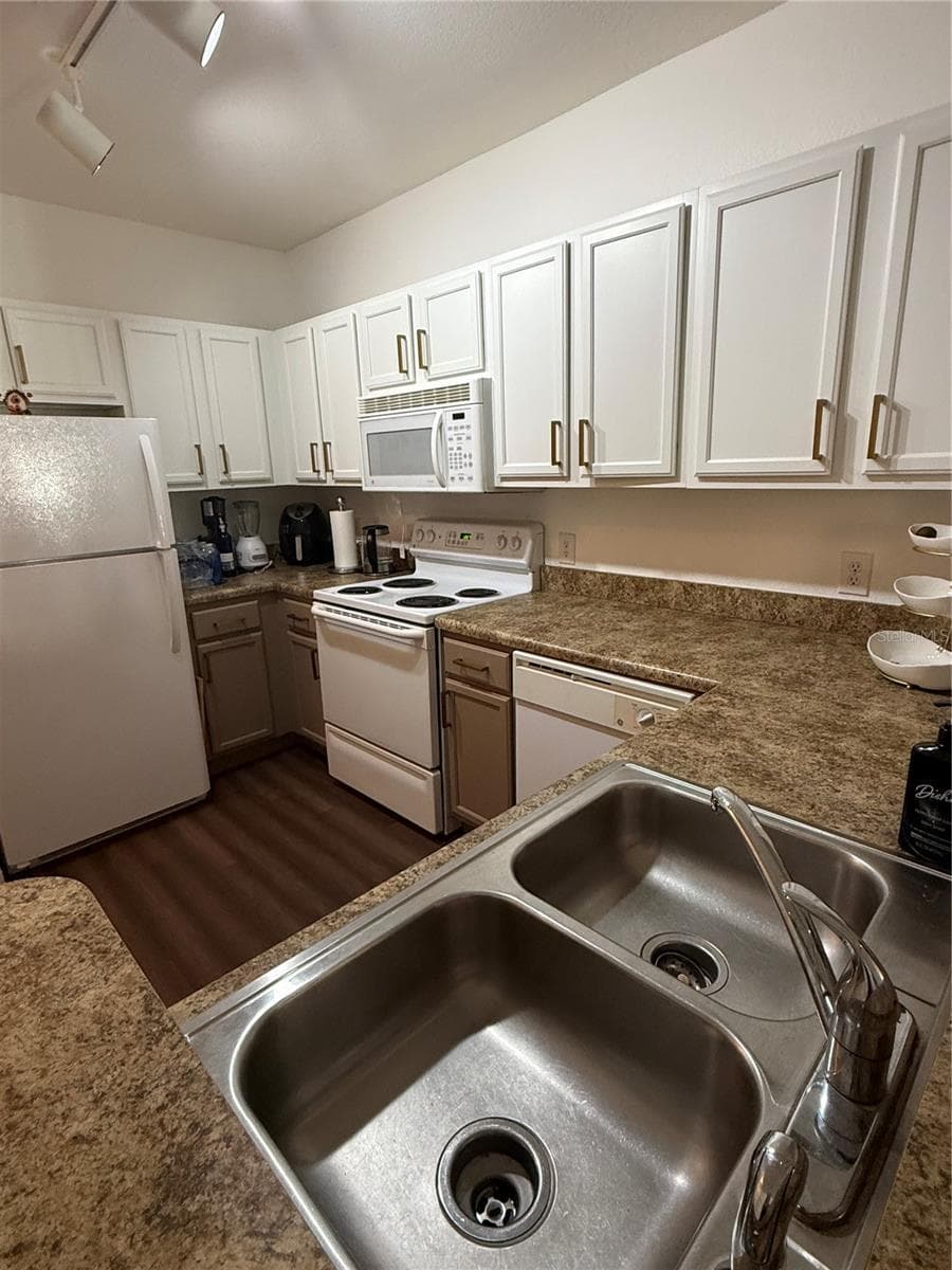 Condominium at 5550 E MICHIGAN ST #2306, ORLANDO, photo 6 of 24