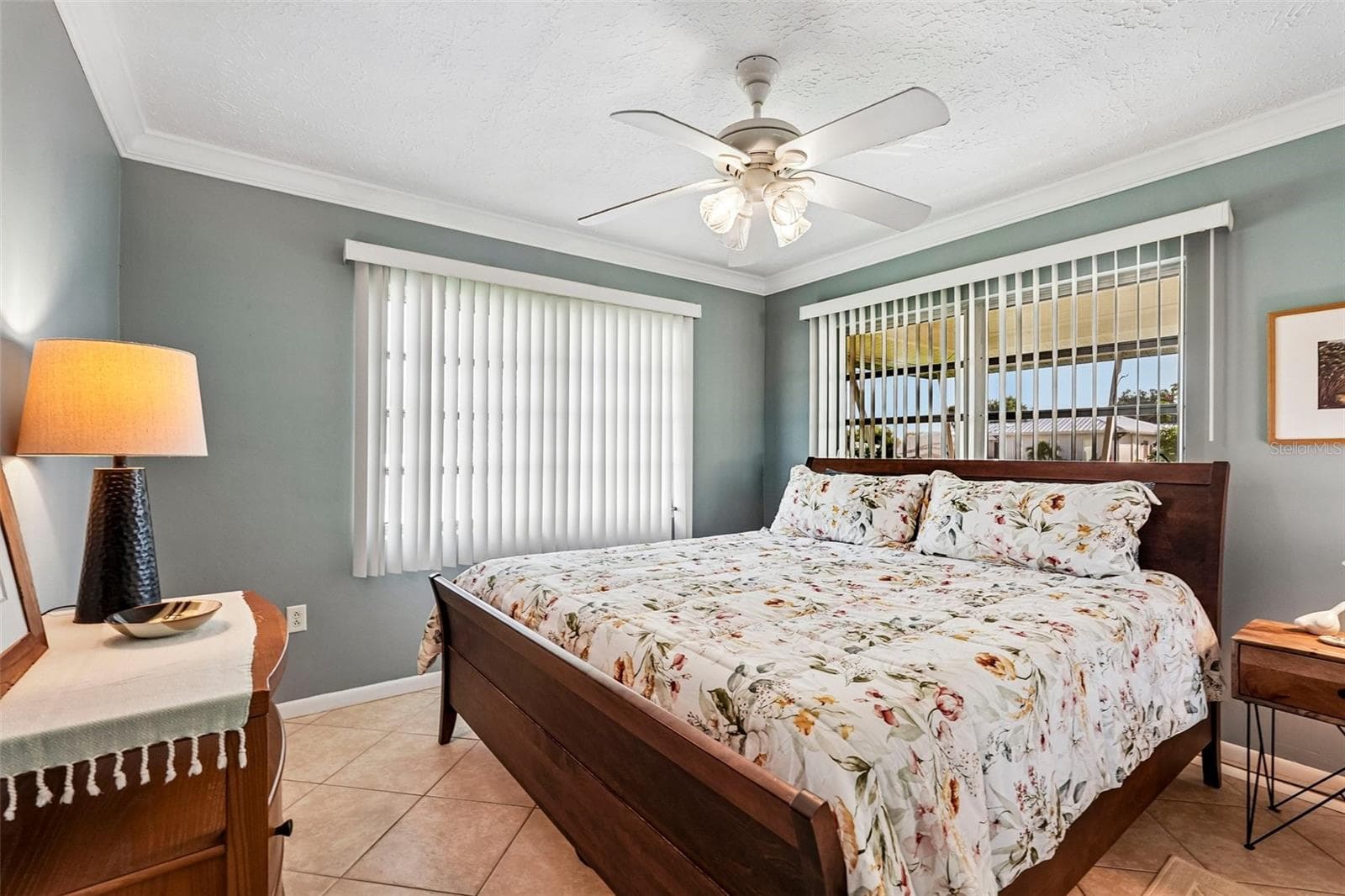 311 - primary bedroom - 309 PARKSIDE DR, VENICE