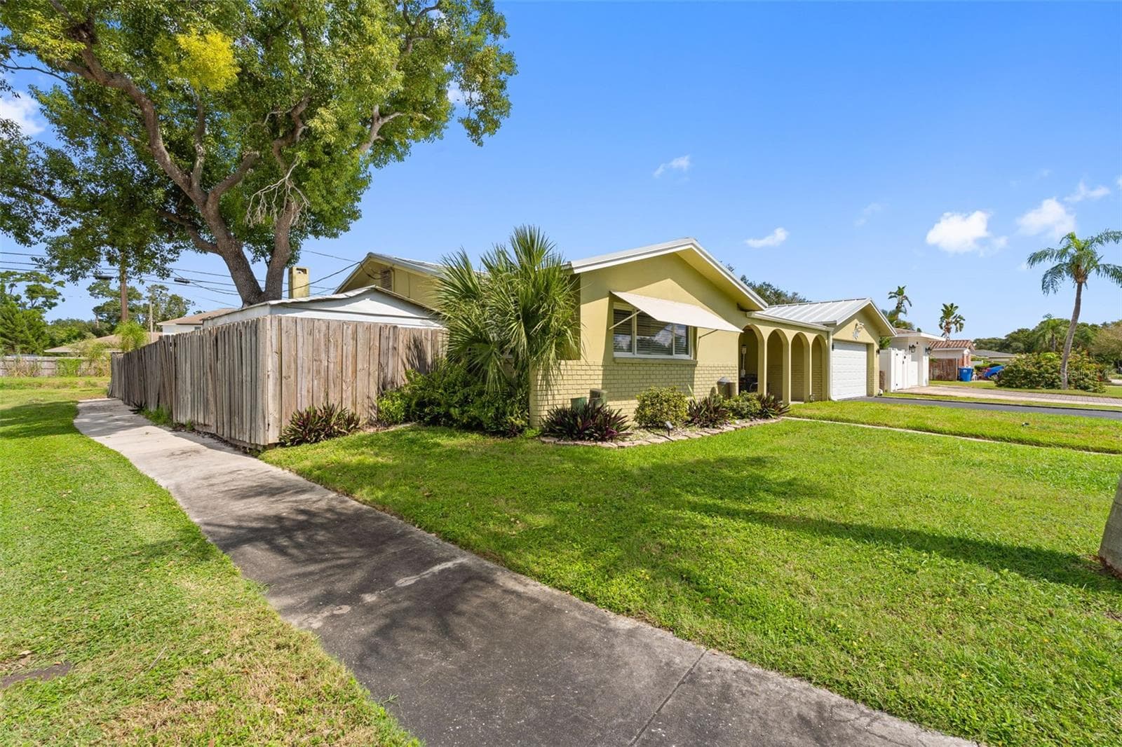 Single Family Residence at 5893 34TH AVE N, ST PETERSBURG, photo 14 of 85