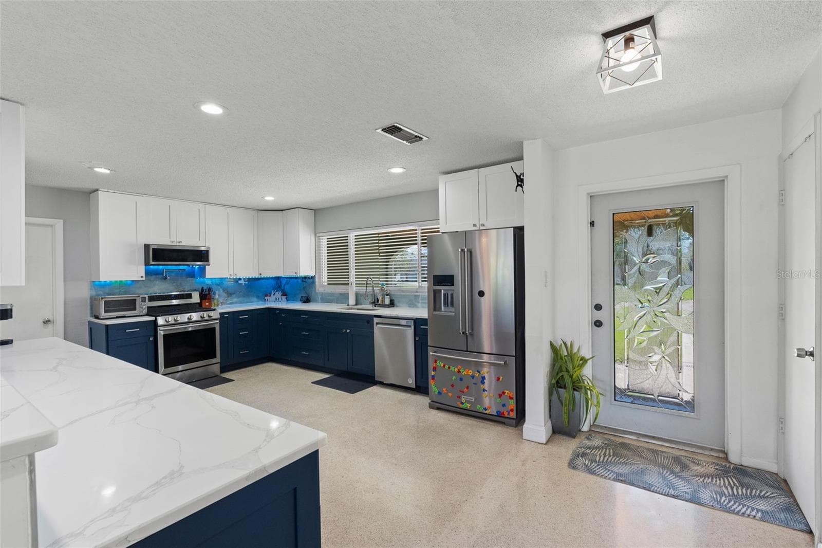 Single Family Residence at 5893 34TH AVE N, ST PETERSBURG, photo 20 of 85