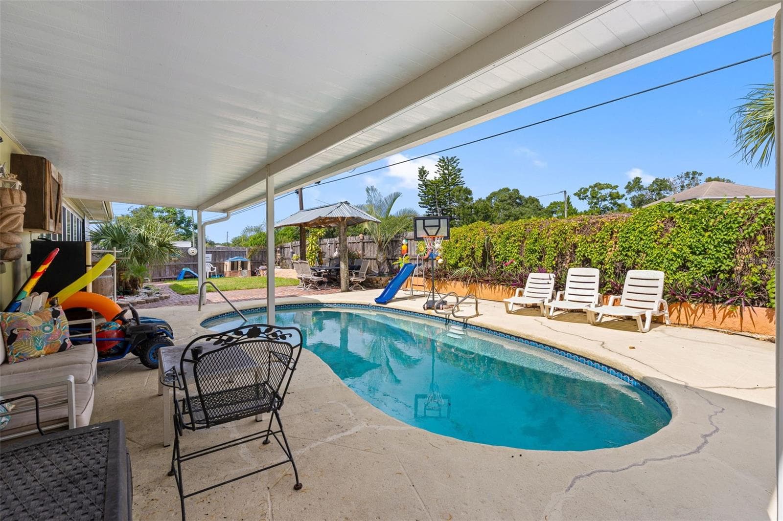 Single Family Residence at 5893 34TH AVE N, ST PETERSBURG, photo 68 of 85