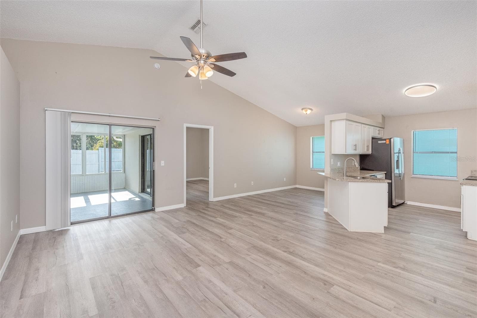 Single Family Residence at 3846 LONG GROVE LN, PORT ORANGE, photo 3 of 22