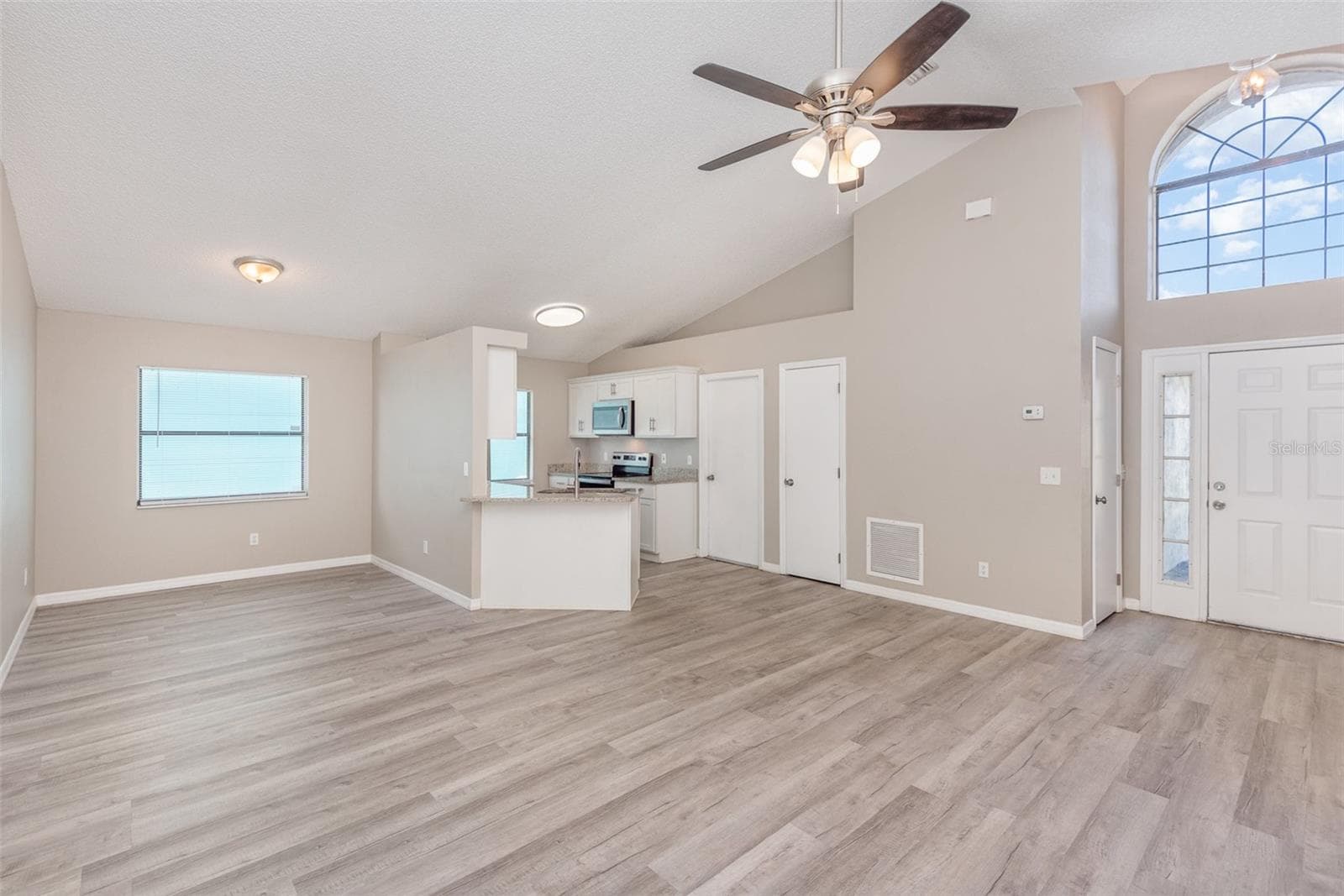 Single Family Residence at 3846 LONG GROVE LN, PORT ORANGE, photo 4 of 22