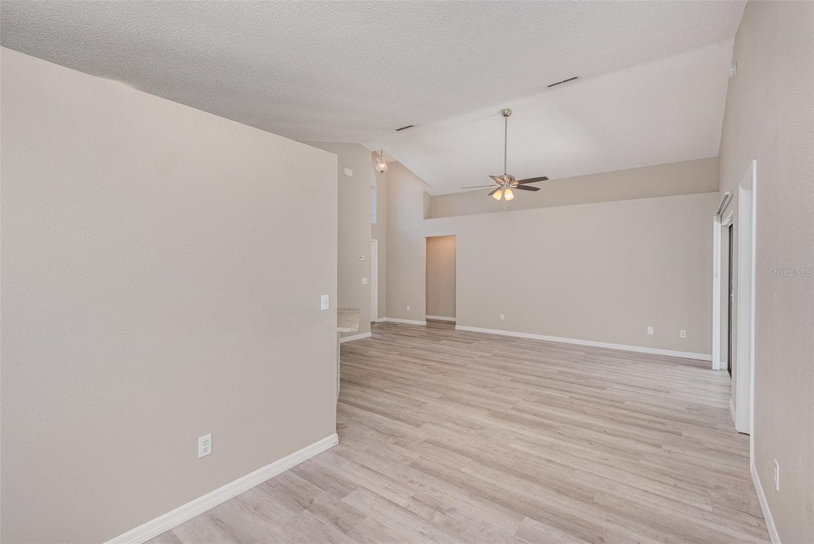 Single Family Residence at 3846 LONG GROVE LN, PORT ORANGE, photo 5 of 22