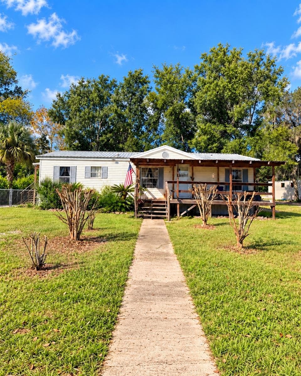 230 E RODGERS BLVD
