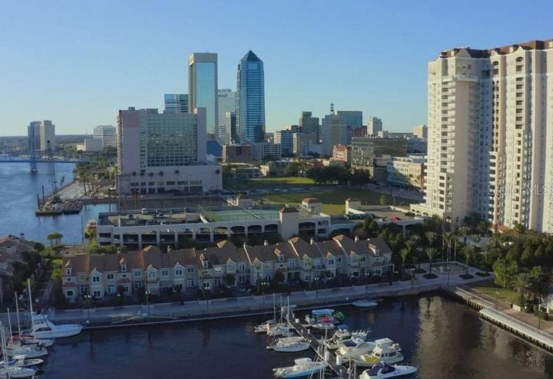 From Lake Asbury, reach Jacksonville, Fleming Island, & St. Augustine with ease. - 3422 MONARCH WAY, GREEN COVE SPRINGS