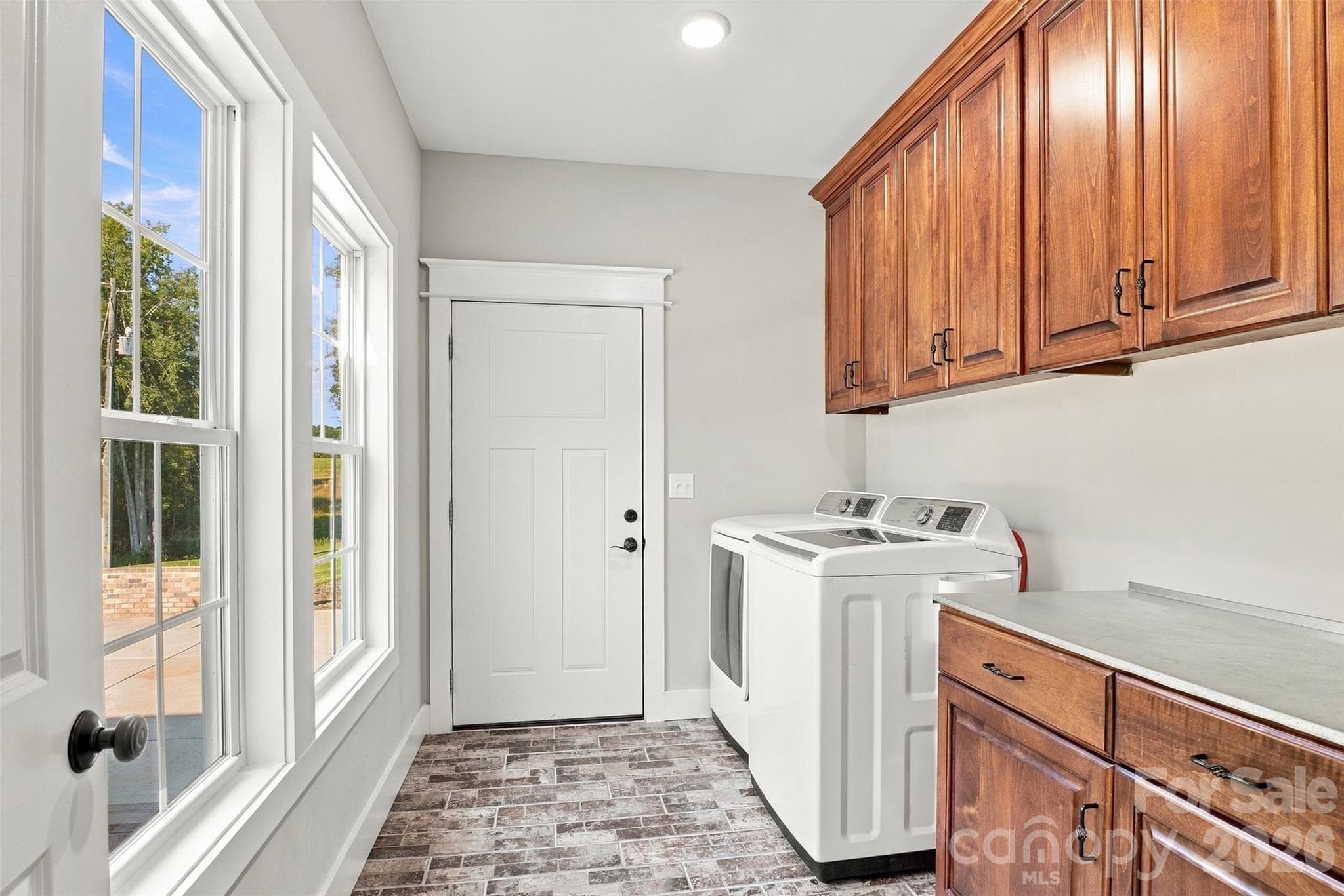 Mud room/laundry room off side entrance - 3098 Irene Bridge Highway, Hickory Grove