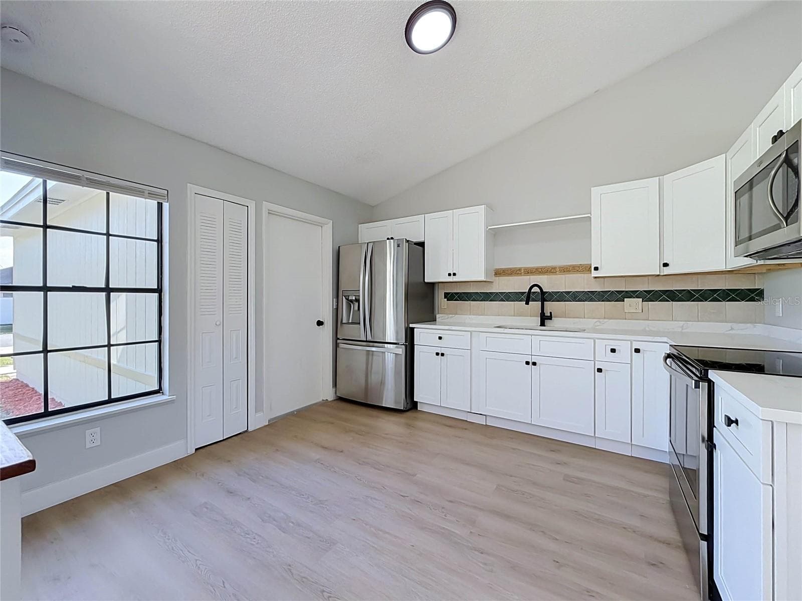 Single Family Residence at 864 WAGES WAY, ORLANDO, photo 9 of 40