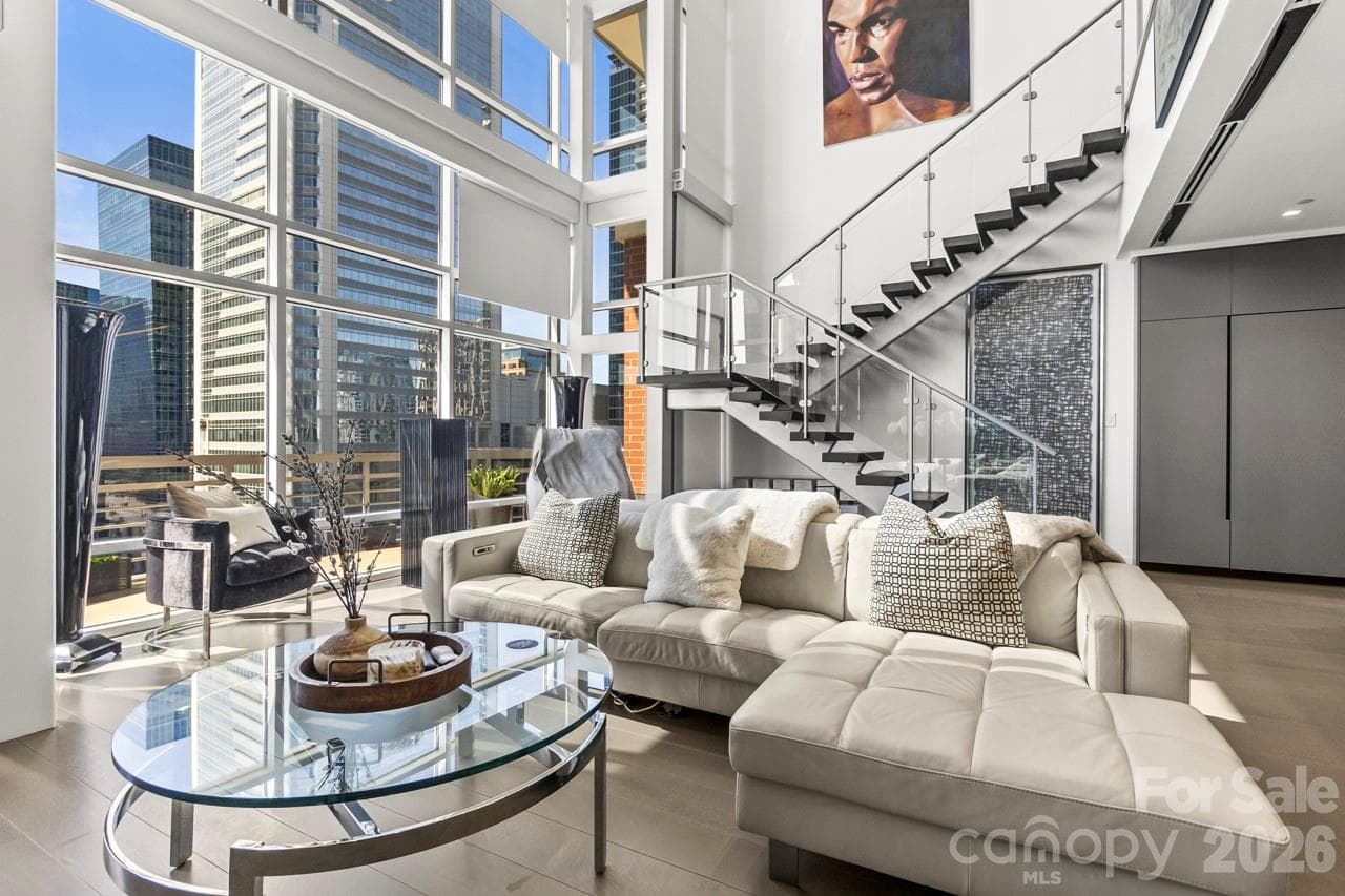 Condominium at 435 S Tryon Street, Charlotte, photo 27 of 46