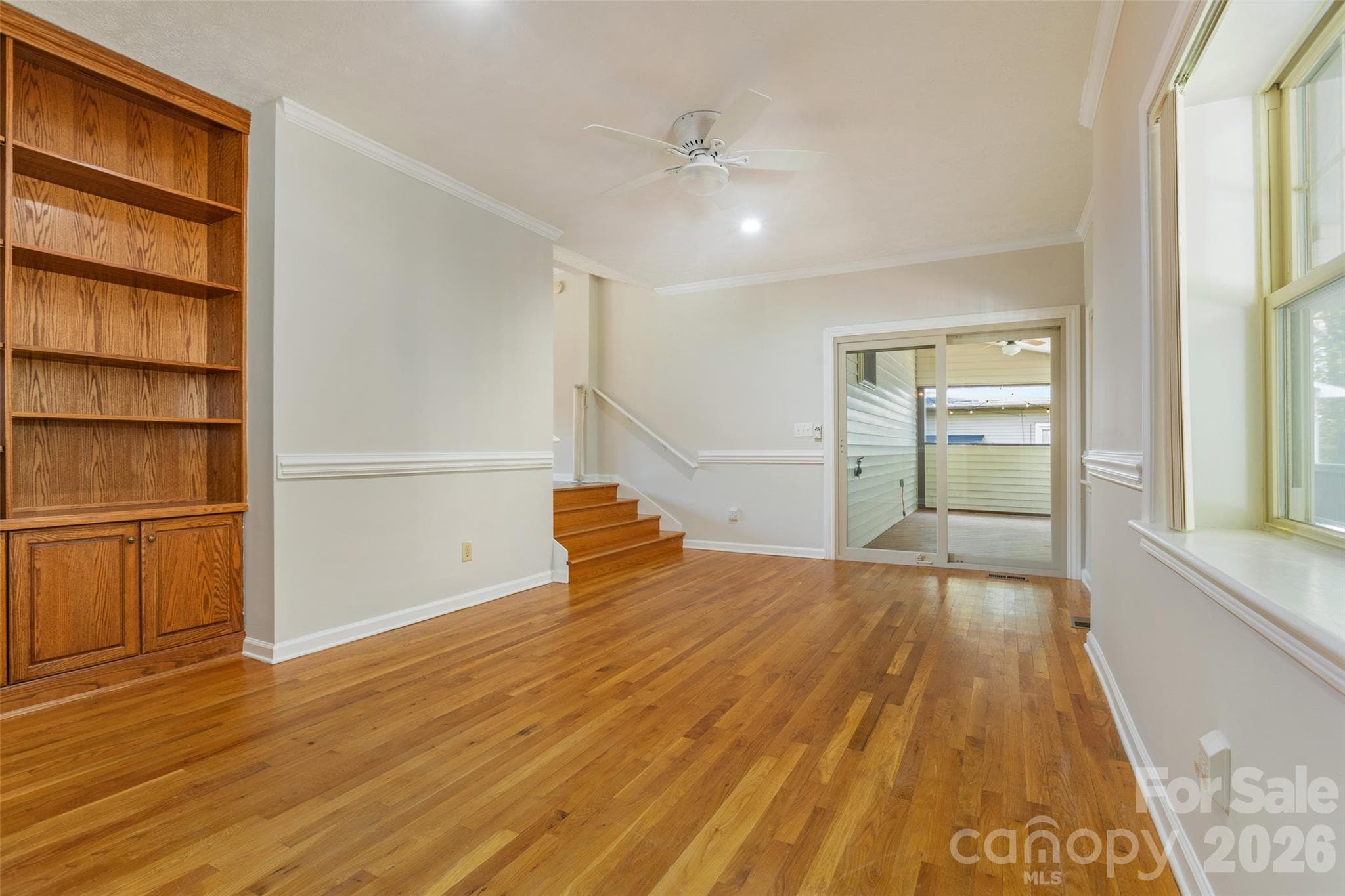 Single Family Residence at 442 Armstrong Avenue, Hendersonville, photo 14 of 28