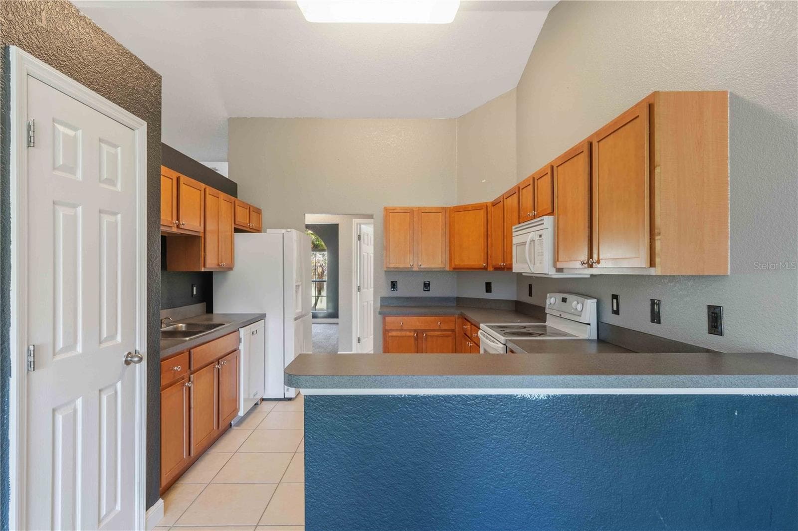 Kitchen - 183 CASTILE CT, PUNTA GORDA