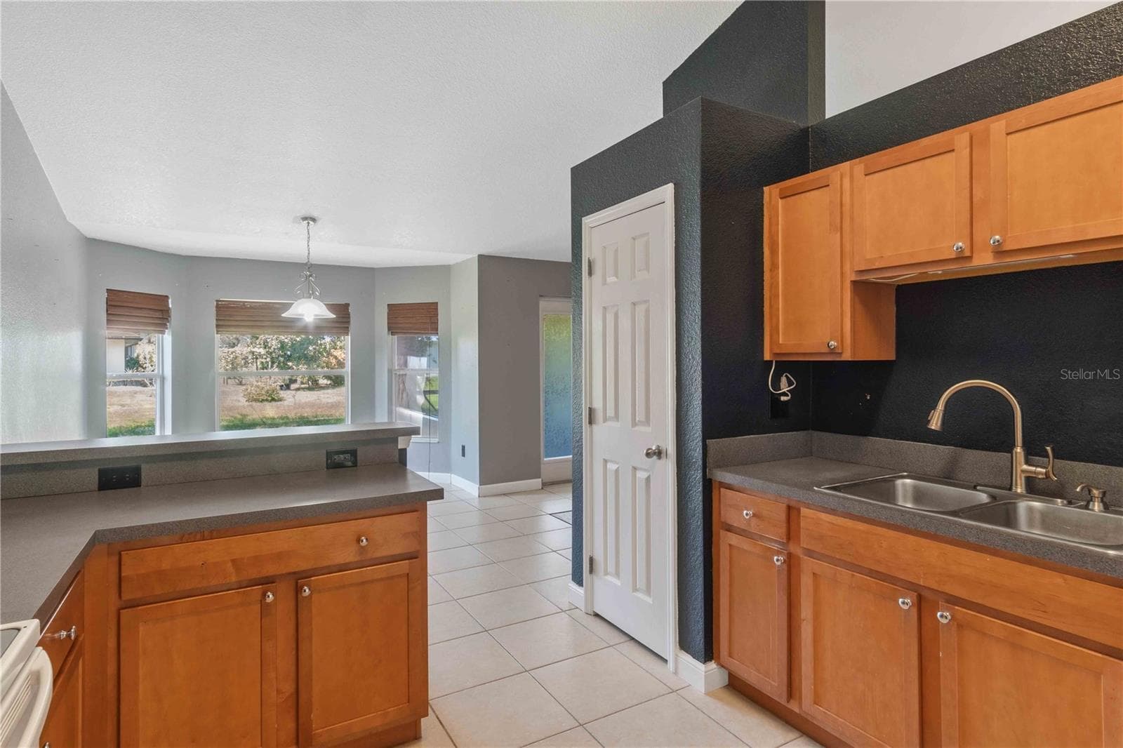 Kitchen - 183 CASTILE CT, PUNTA GORDA