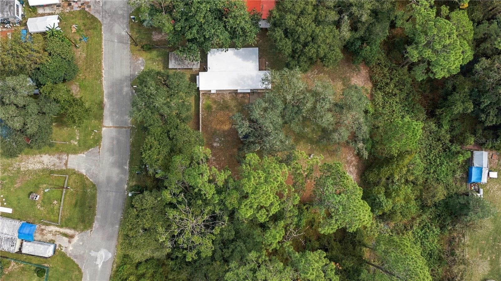Mobile Home at 18664 SE 21ST PL, SILVER SPRINGS, photo 25 of 33