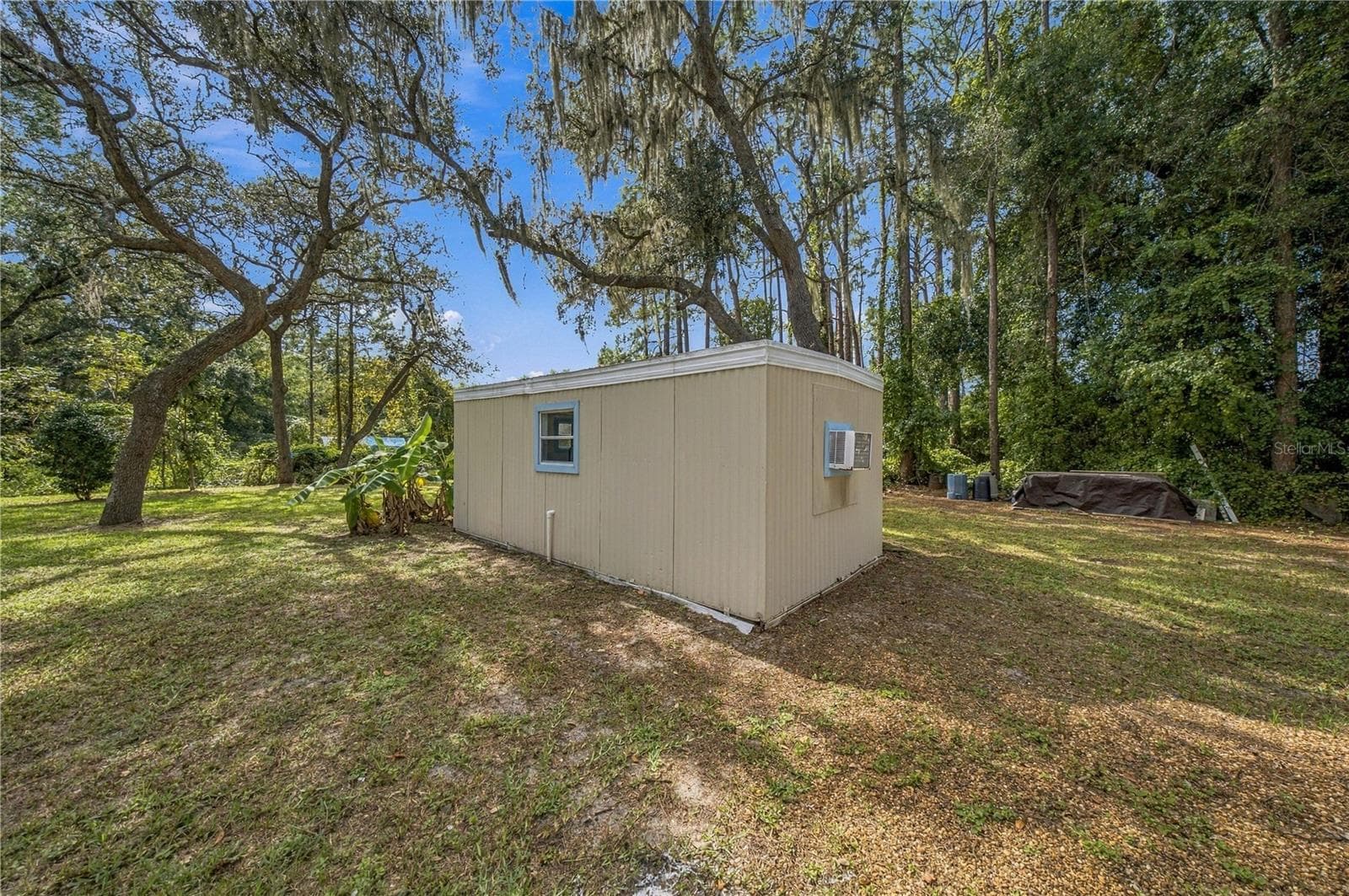 Mobile Home at 18664 SE 21ST PL, SILVER SPRINGS, photo 30 of 33