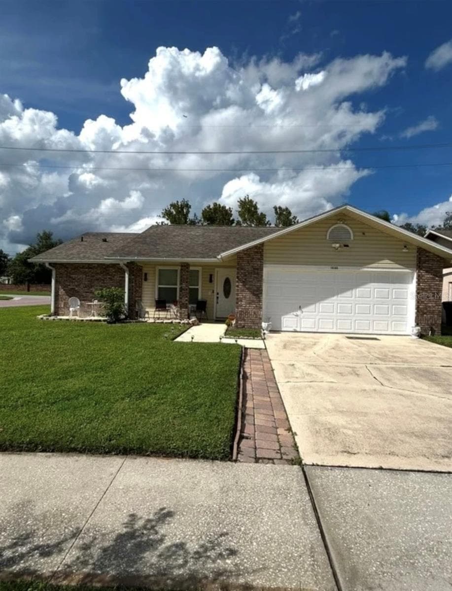 Single Family Residence at 10103 CHESHAM DR, ORLANDO, photo 2 of 36