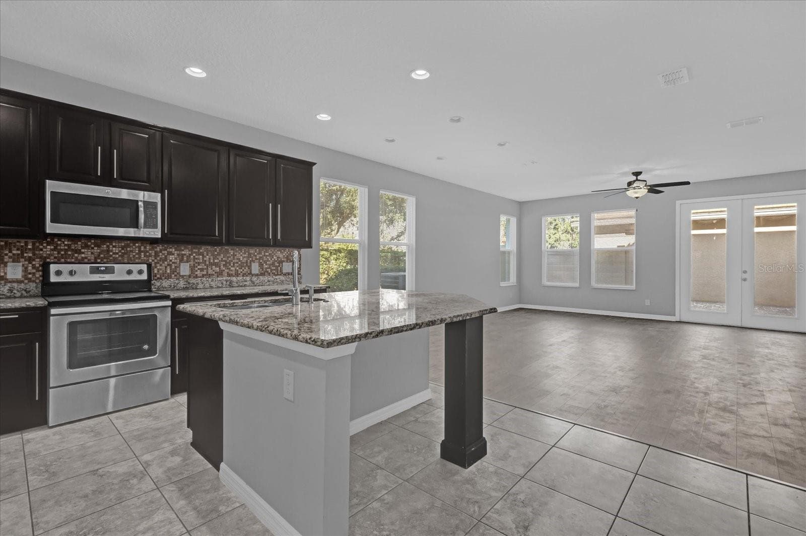 Townhouse at 11267 GRANDER DR, WINDERMERE, photo 5 of 34