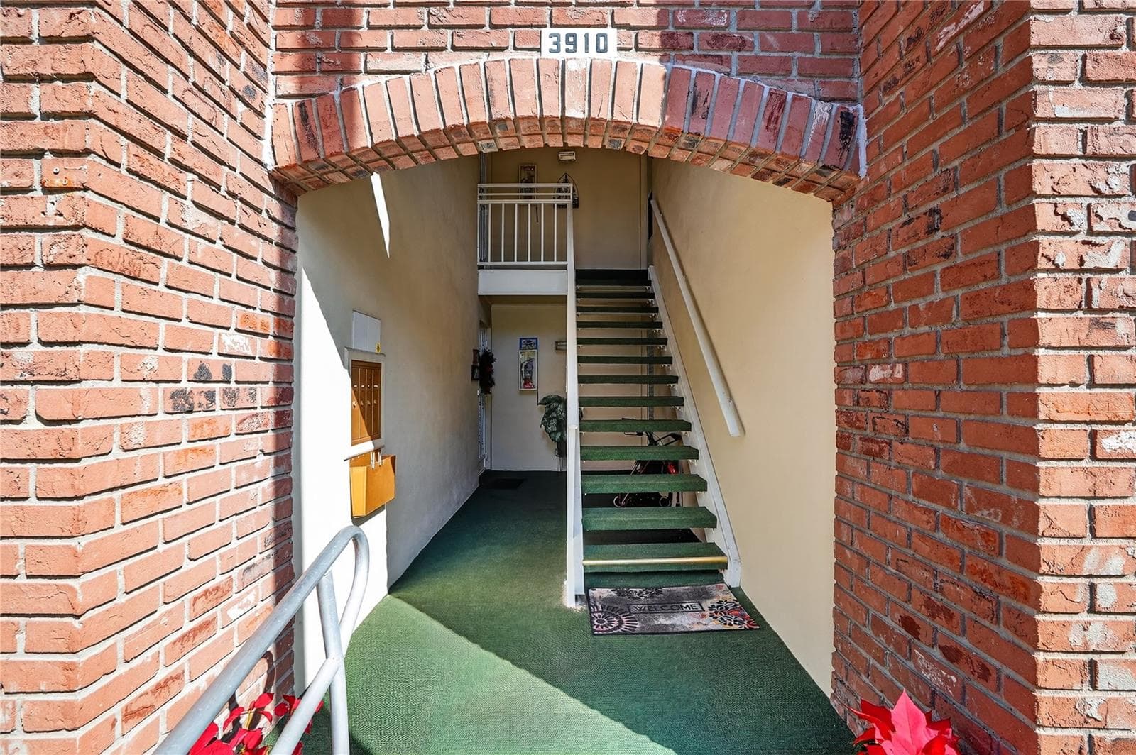 Condominium at 3910 37TH ST S #39, ST PETERSBURG, photo 3 of 45