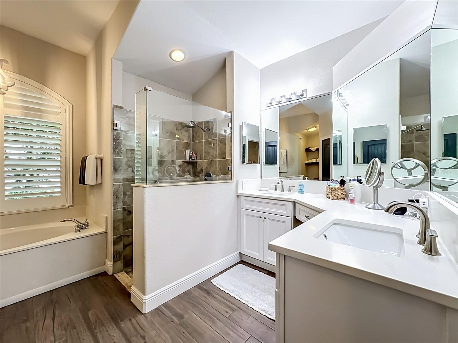 Single Family Residence at 3605 ELK RIDGE LN, VALRICO, photo 19 of 32