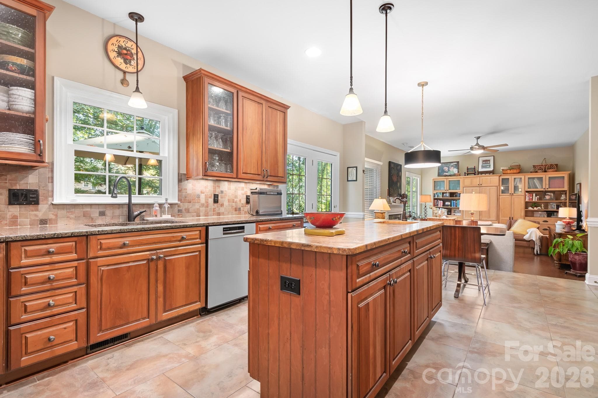 Single Family Residence at 20720 Willow Pond Road, Cornelius, photo 11 of 36