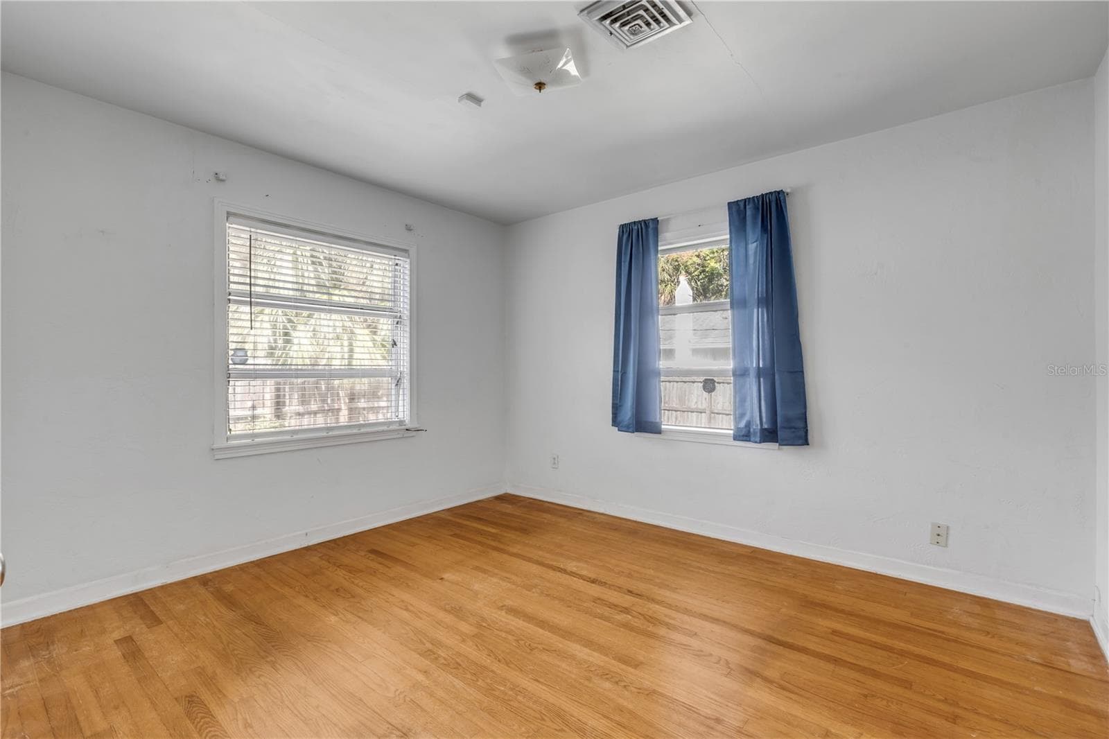 Single Family Residence at 1101 DAYTONA AVE, HOLLY HILL, photo 16 of 34