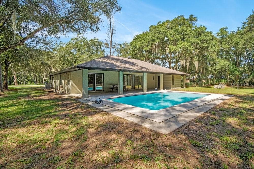 Single Family Residence at 211 S GAINES ST, OAK HILL, photo 23 of 33