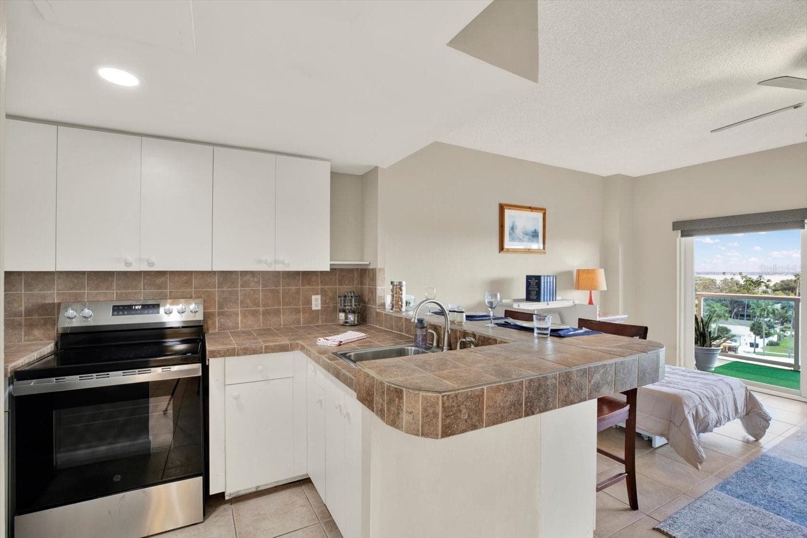 Condominium at 880 MANDALAY AVE #C512, CLEARWATER BEACH, photo 7 of 34