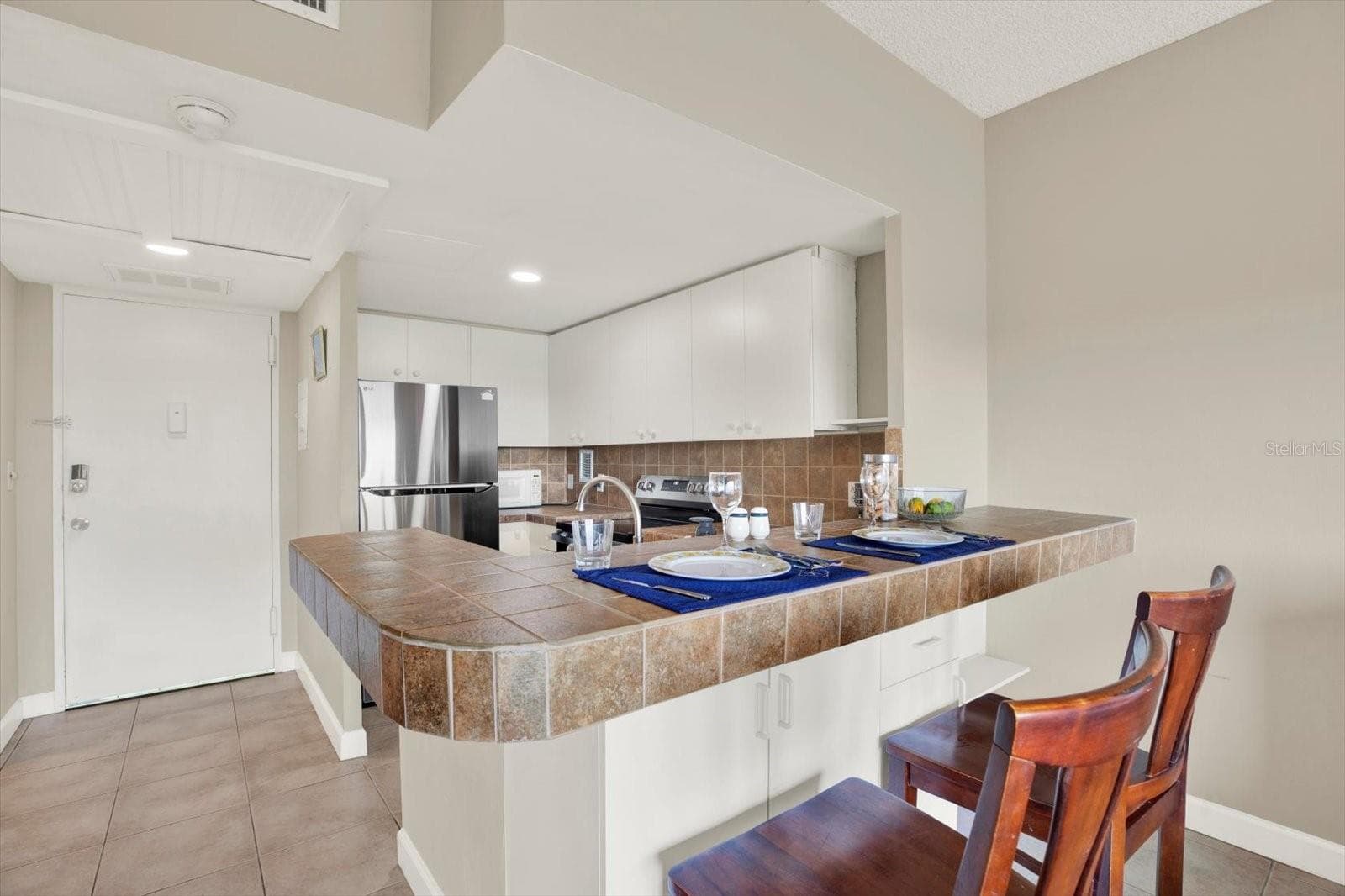 Up to Date – Lovely – Open – Welcoming ! - 880 MANDALAY AVE #C512, CLEARWATER BEACH