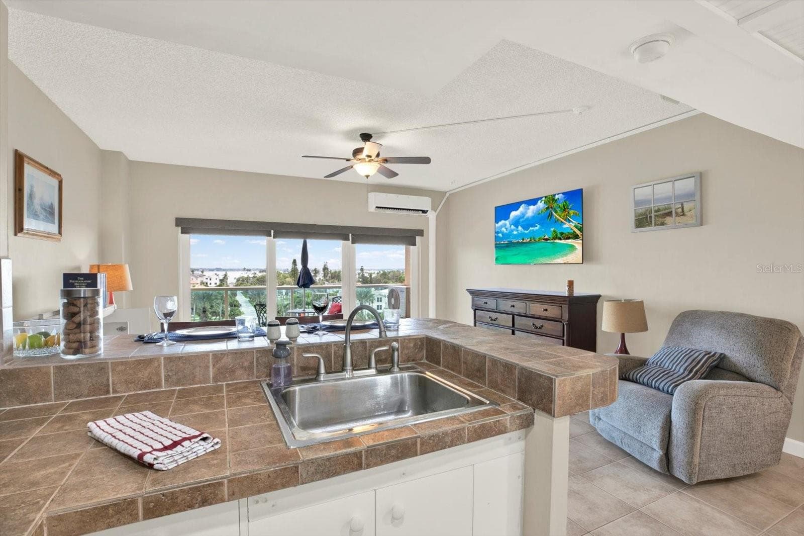 The Cooks View – Entertain, Interact, Enjoy the View ! - 880 MANDALAY AVE #C512, CLEARWATER BEACH