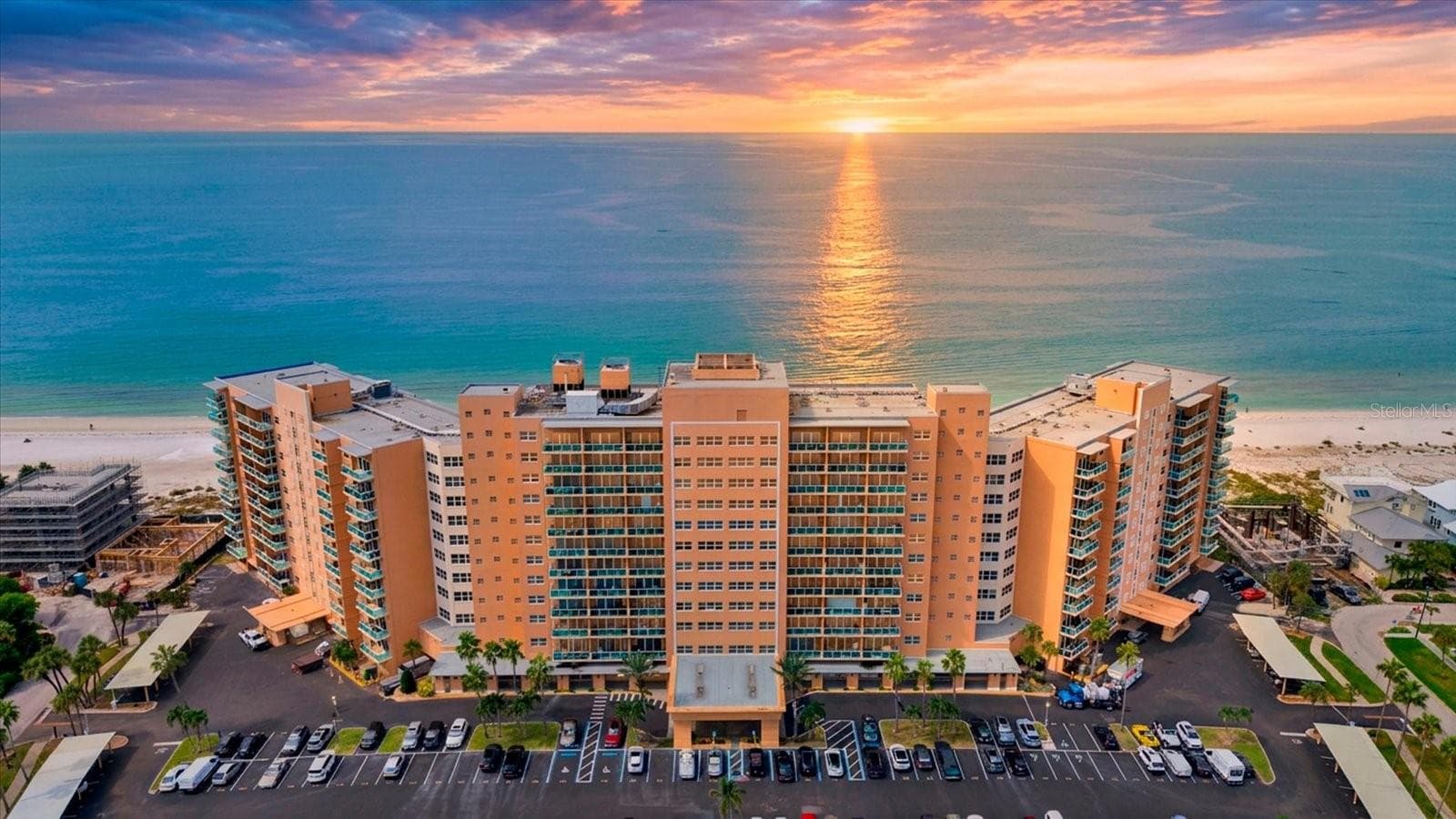 This is a VERY SPECIAL Beach – with privacy and beach walks, no other can offer. - 880 MANDALAY AVE #C512, CLEARWATER BEACH