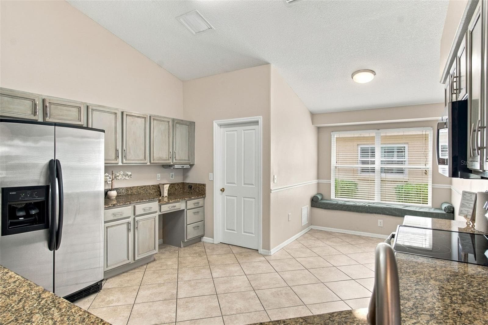 Brand New GE Stainless Steel Range, Microwave and Dishwasher - Never used. - 30600 NICKERSON LOOP, WESLEY CHAPEL