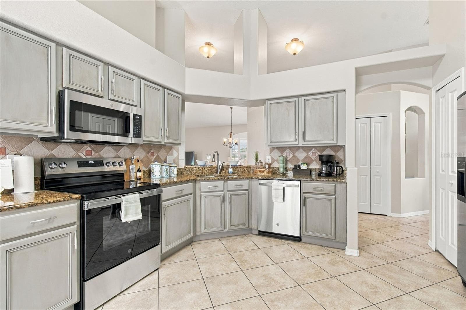 Brand New GE Stainless Steel Range, Microwave and Dishwasher - Never used. - 30600 NICKERSON LOOP, WESLEY CHAPEL
