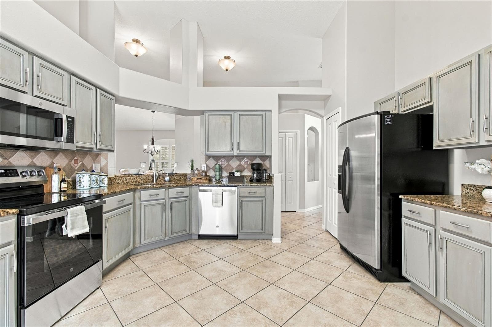 Brand New GE Stainless Steel Range, Microwave and Dishwasher - Never used. - 30600 NICKERSON LOOP, WESLEY CHAPEL