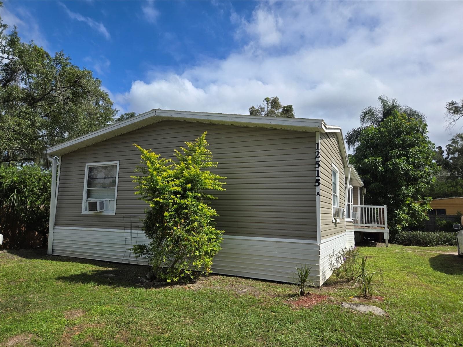Quadruplex at 12515 FOUR OAKS RD, TAMPA, photo 7 of 25