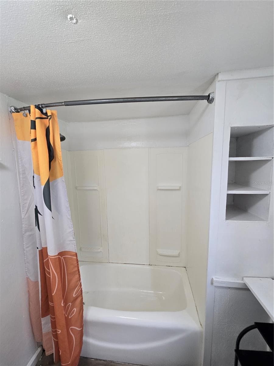 Quadruplex at 12515 FOUR OAKS RD, TAMPA, photo 25 of 25