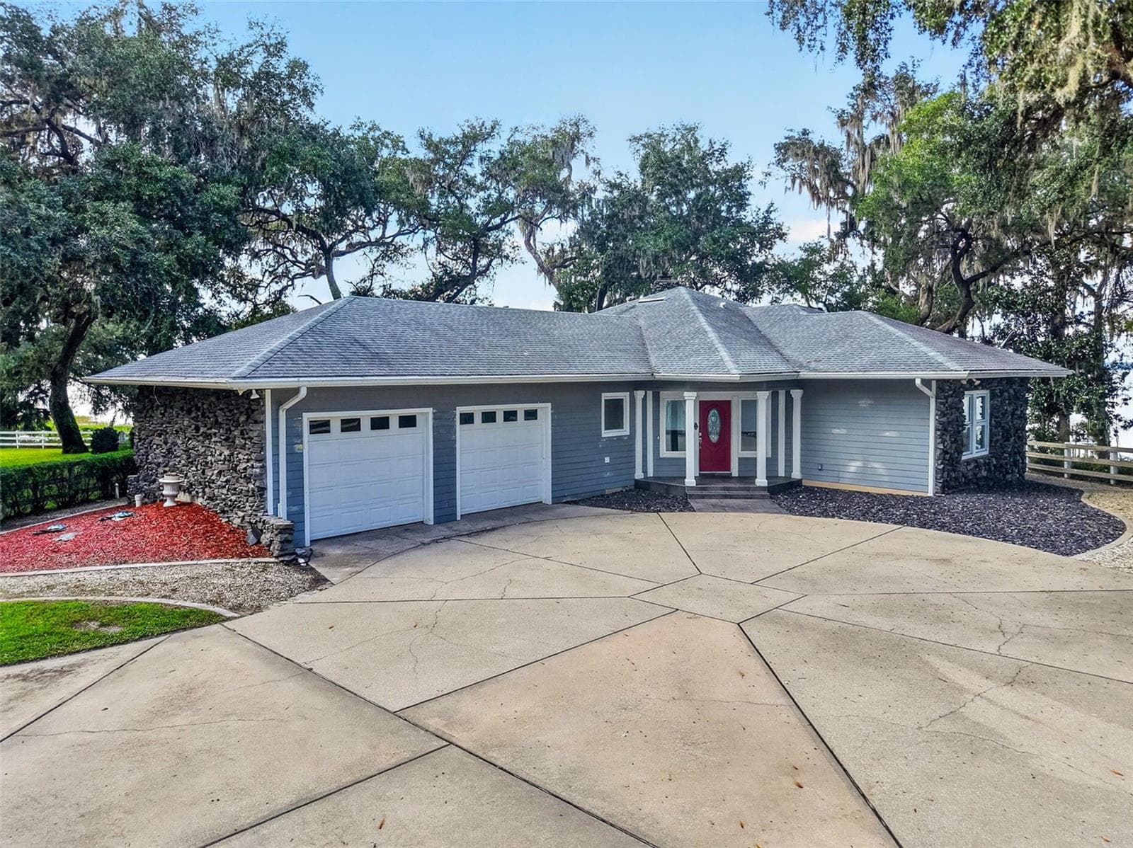 Single Family Residence at 15050 SE 140TH AVENUE RD, WEIRSDALE, photo 2 of 76