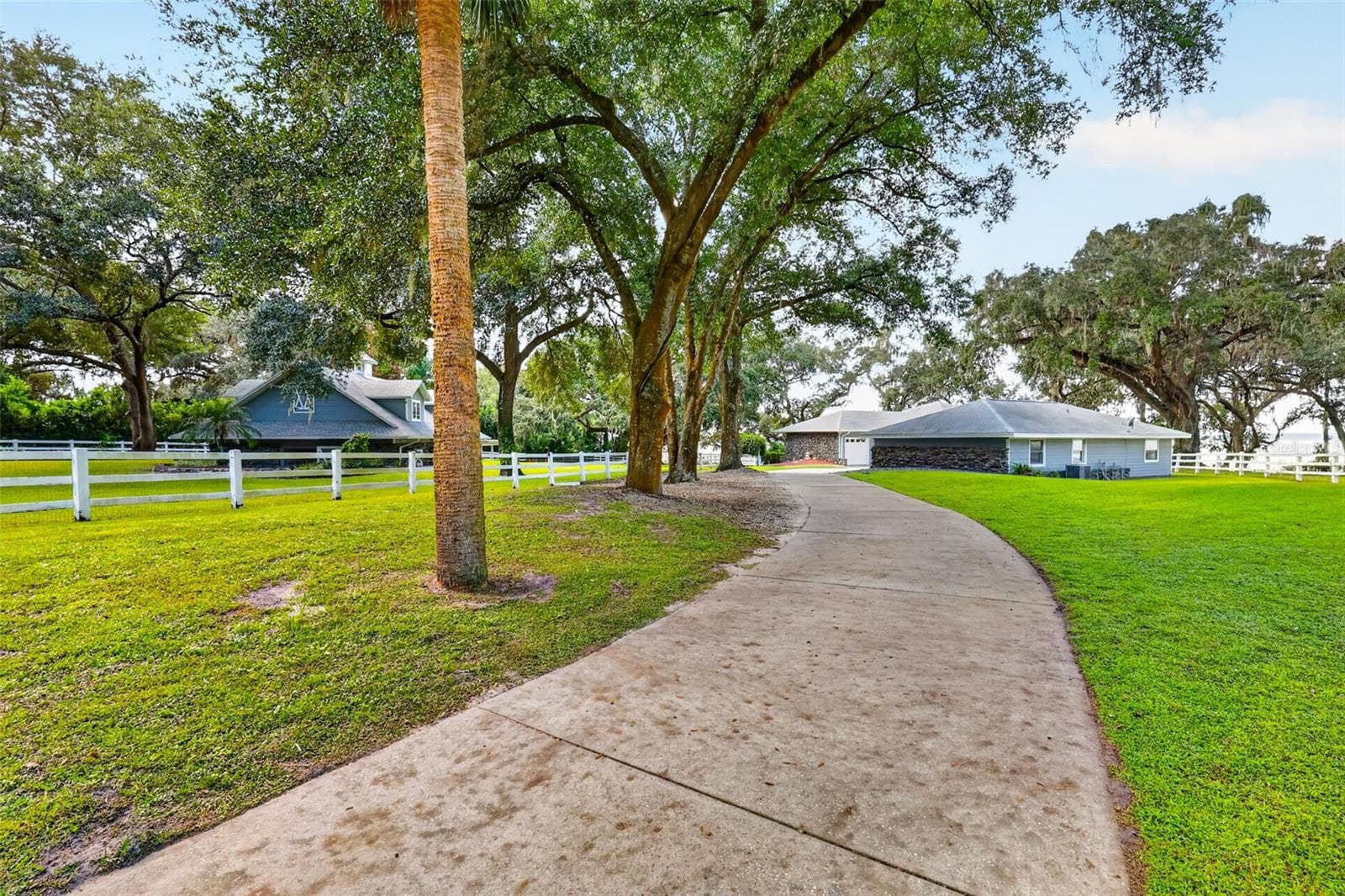 Single Family Residence at 15050 SE 140TH AVENUE RD, WEIRSDALE, photo 5 of 76