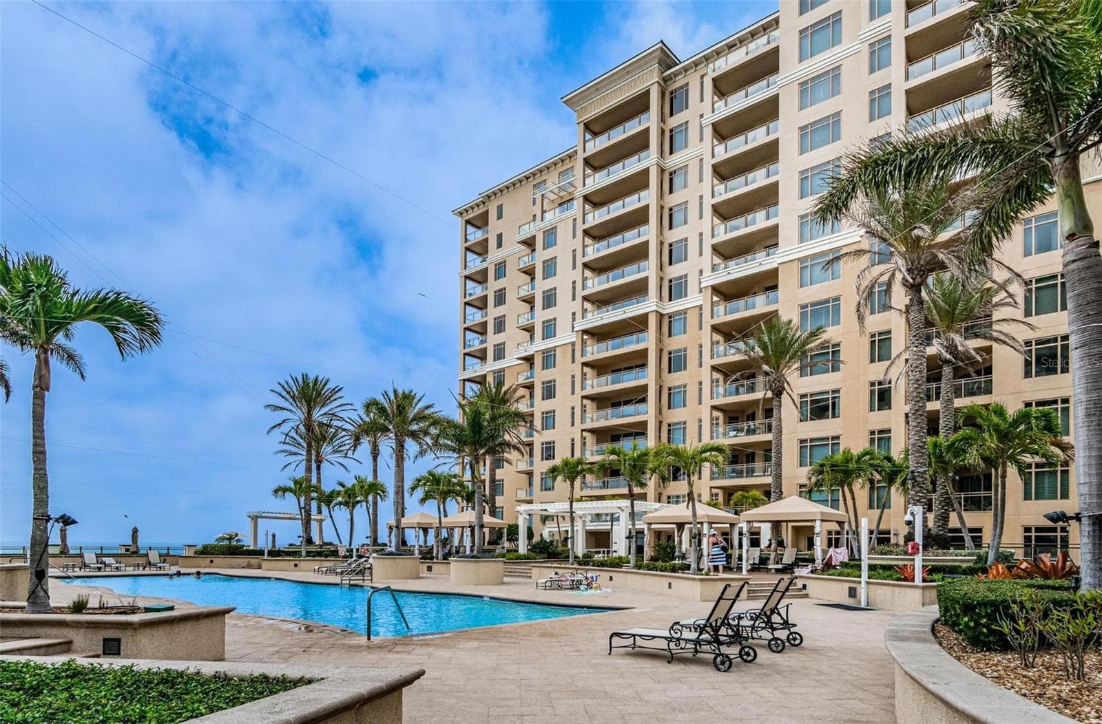Resort-style living in the heart of Clearwater Beach - 11 BAYMONT ST #608, CLEARWATER BEACH