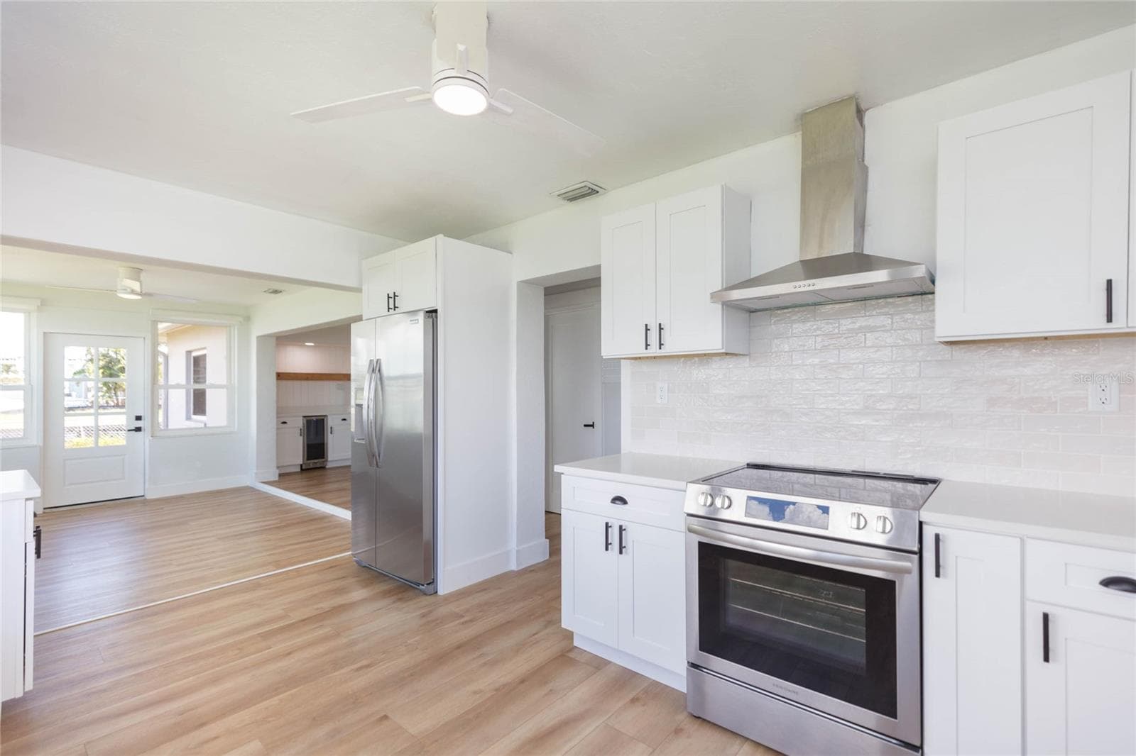 Single Family Residence at 7160 S S, SHORE DR DR, SOUTH PASADENA, photo 18 of 55